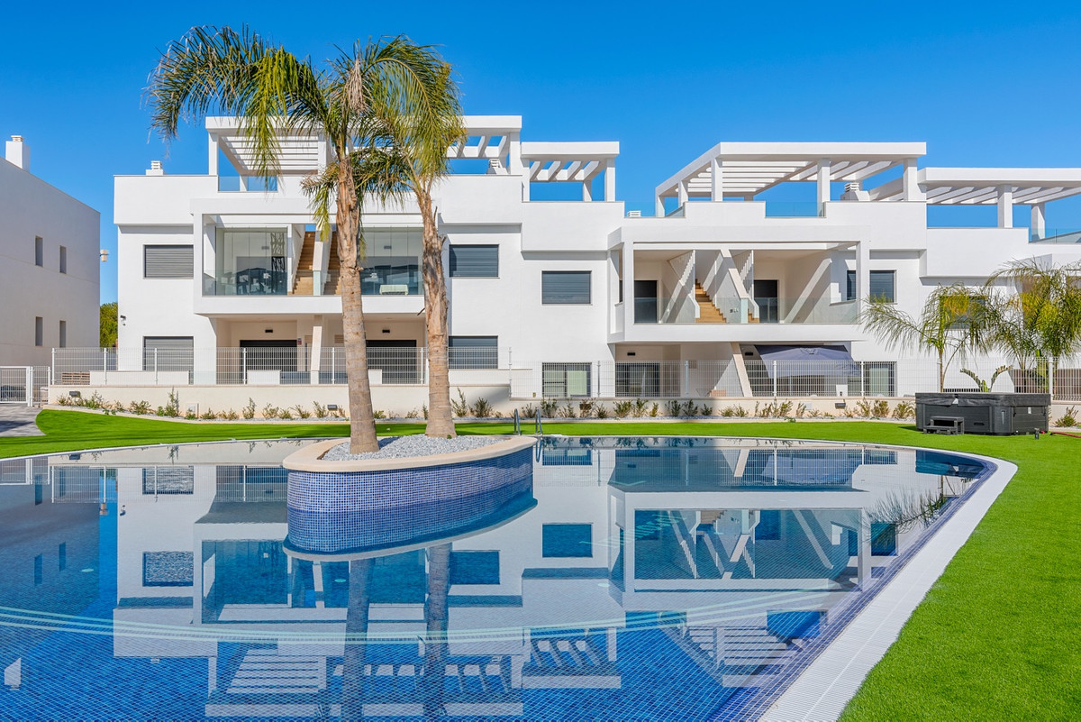 Se vende Ático de 2 dormitorios en Costa Blanca, Alicante, España