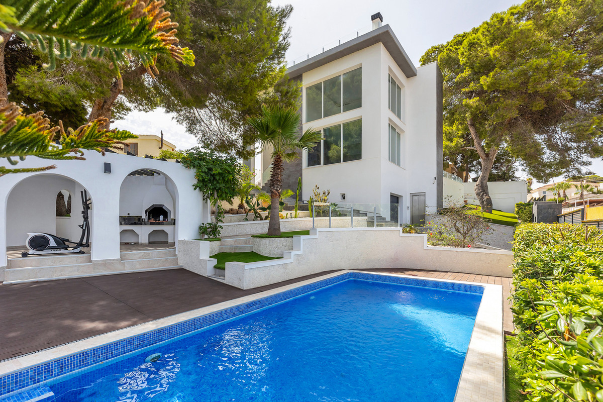 5 Bed Townhouse for sale in Los Balcones Costa Blanca, Alicante, Spain