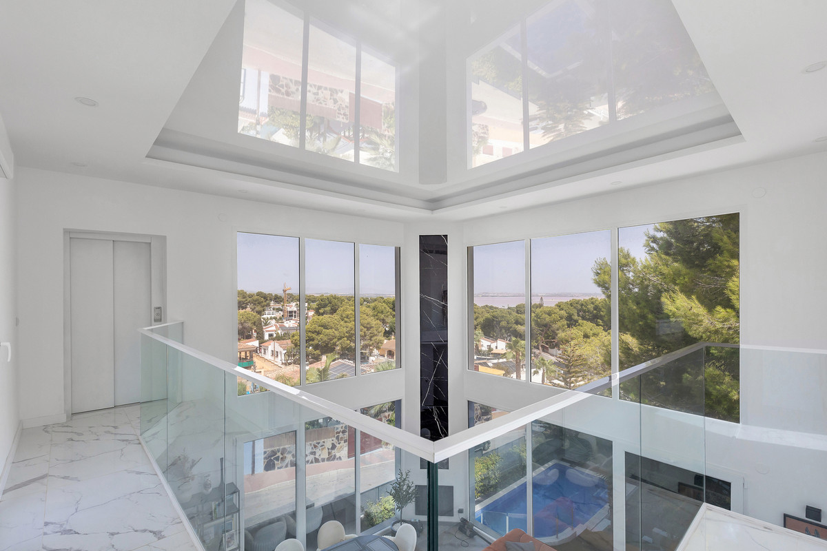 5 Bed Townhouse for sale in Los Balcones Costa Blanca, Alicante, Spain