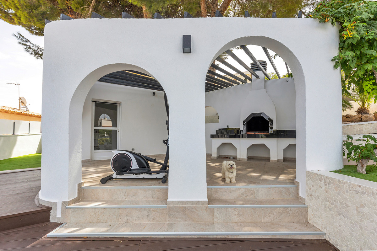 5 Bed Townhouse for sale in Los Balcones Costa Blanca, Alicante, Spain