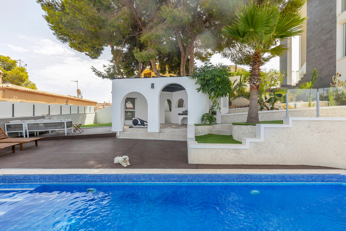 5 Bed Townhouse for sale in Los Balcones Costa Blanca, Alicante, Spain