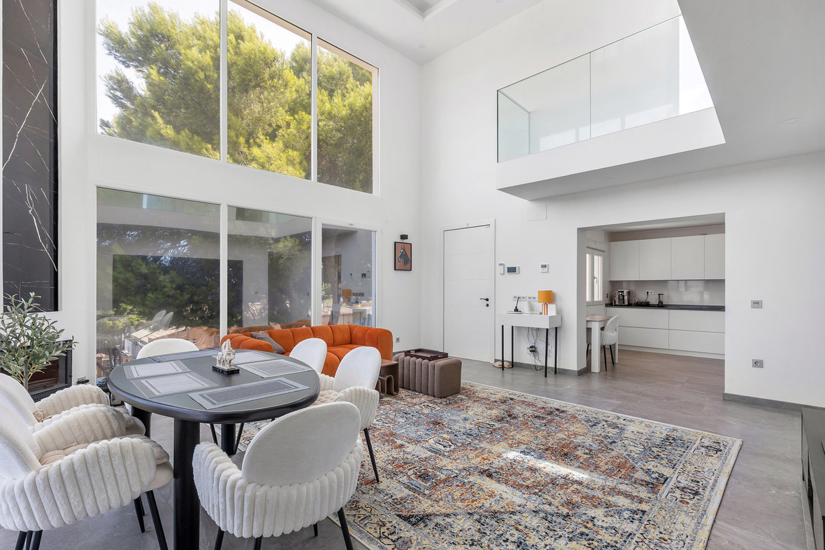 5 Bed Townhouse for sale in Los Balcones Costa Blanca, Alicante, Spain