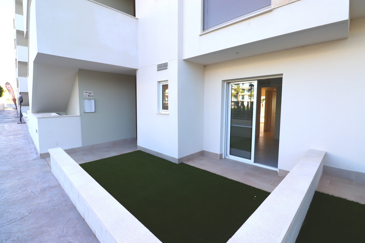 2 Bed Apartment for sale in Urbanización El Raso Costa Blanca, Alicante, Spain