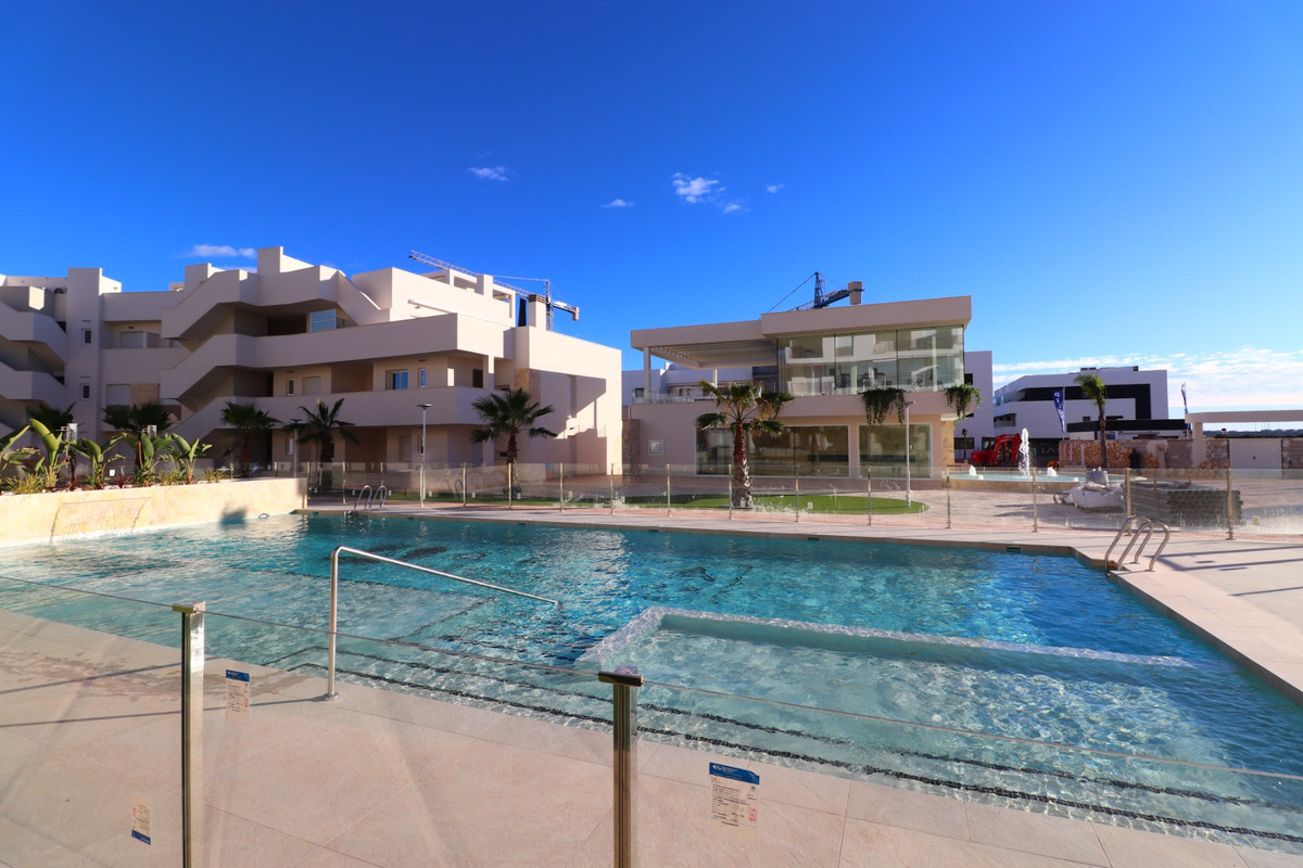 2 Bed Apartment for sale in Urbanización El Raso Costa Blanca, Alicante, Spain