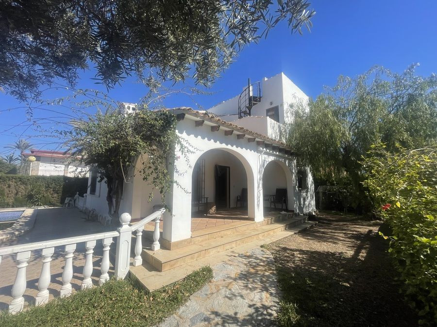 4 Bed Townhouse for sale in Cabo Roig Costa Blanca, Alicante, Spain