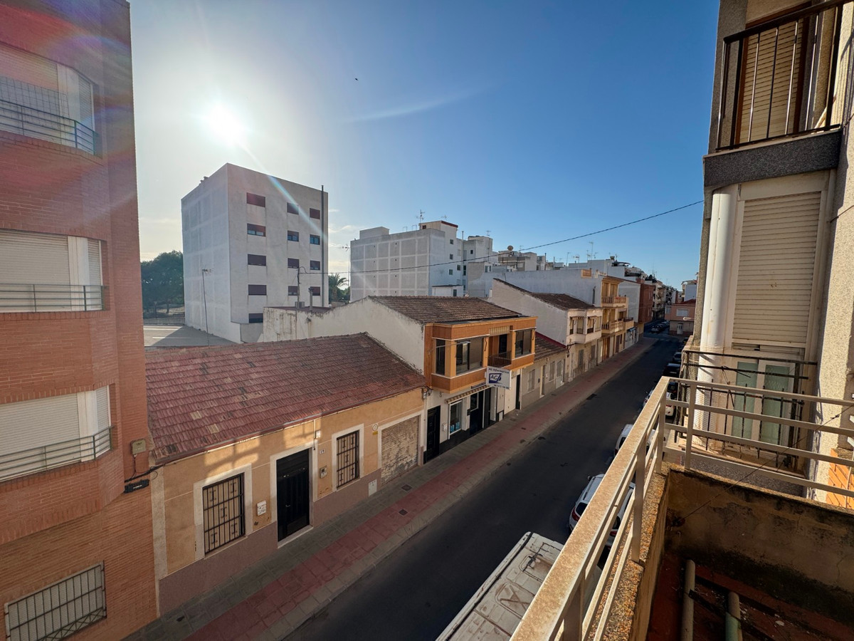 1 Bed Townhouse for sale in Guardamar Del Segura Costa Blanca, Alicante, Spain