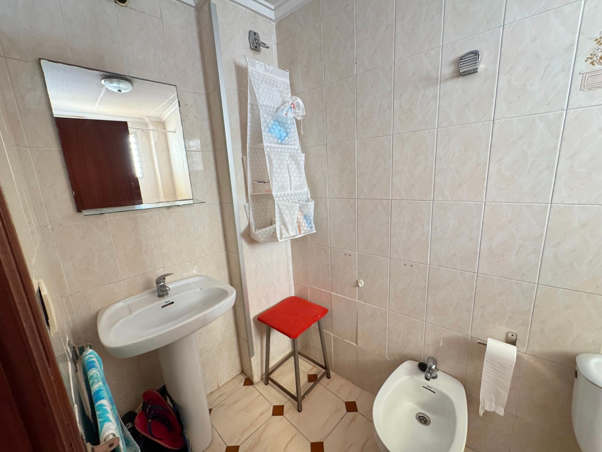 3 Bed Apartment for sale in Guardamar Del Segura Costa Blanca, Alicante, Spain