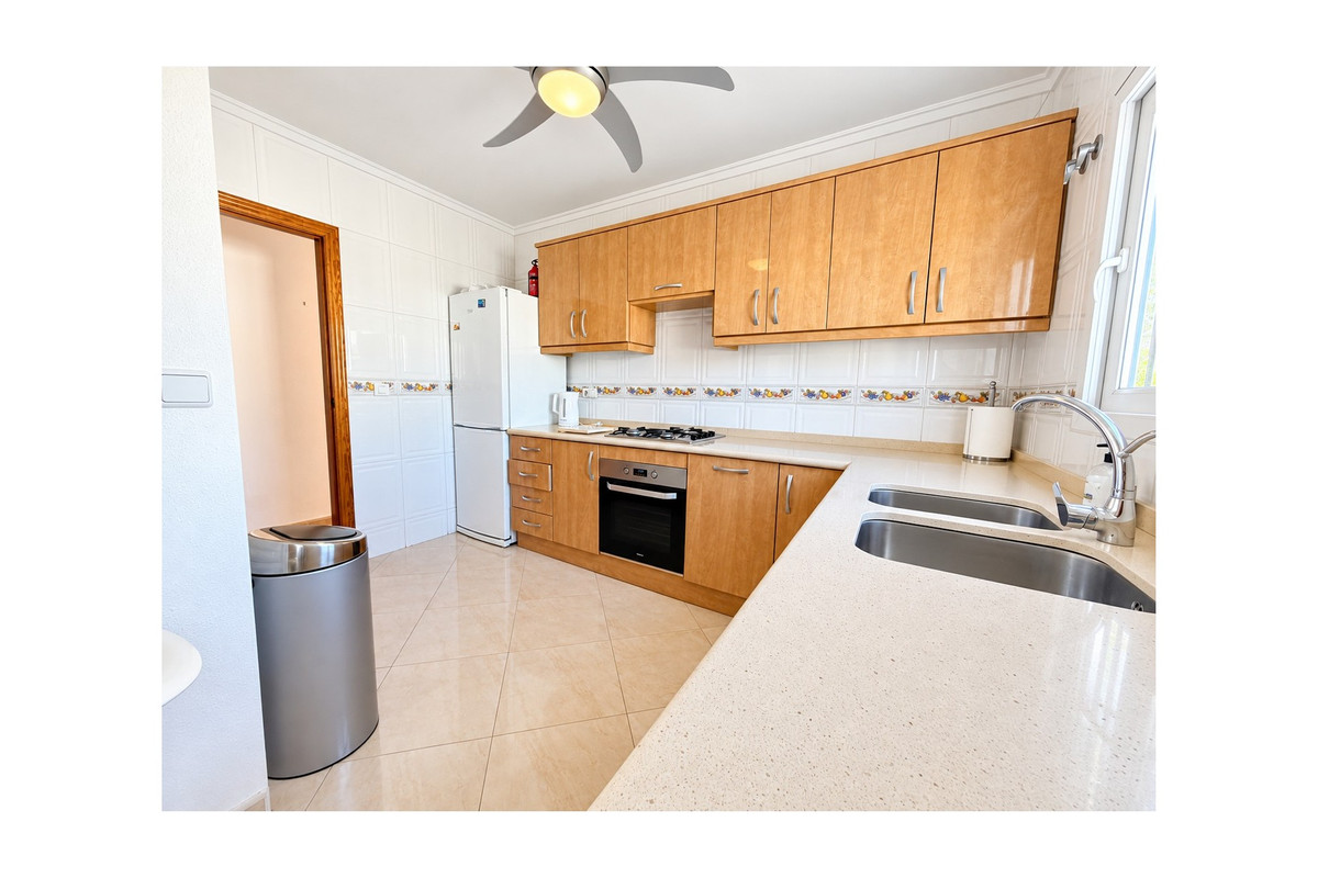 4 Bed Townhouse for sale in San Fulgencio Costa Blanca, Alicante, Spain