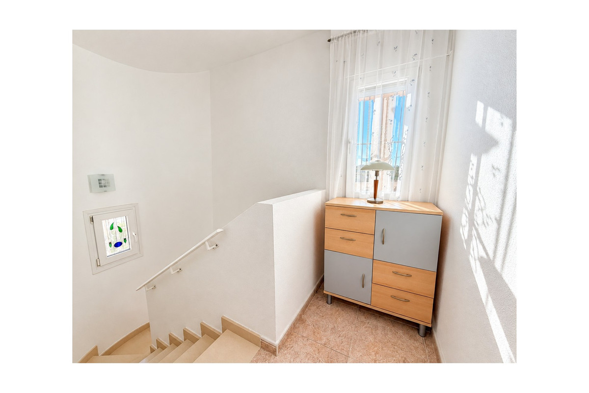 4 Bed Townhouse for sale in San Fulgencio Costa Blanca, Alicante, Spain