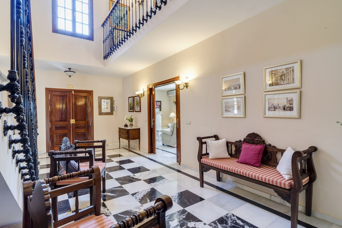 Se vende Villa - Chalet de 5 dormitorios en Costa Del Sol, Málaga, España