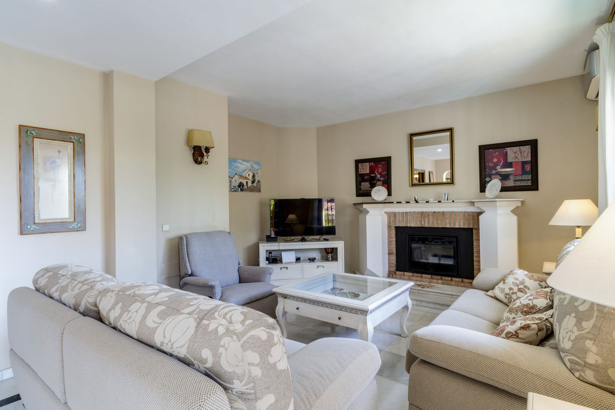 Se vende Villa - Chalet de 5 dormitorios en Costa Del Sol, Málaga, España