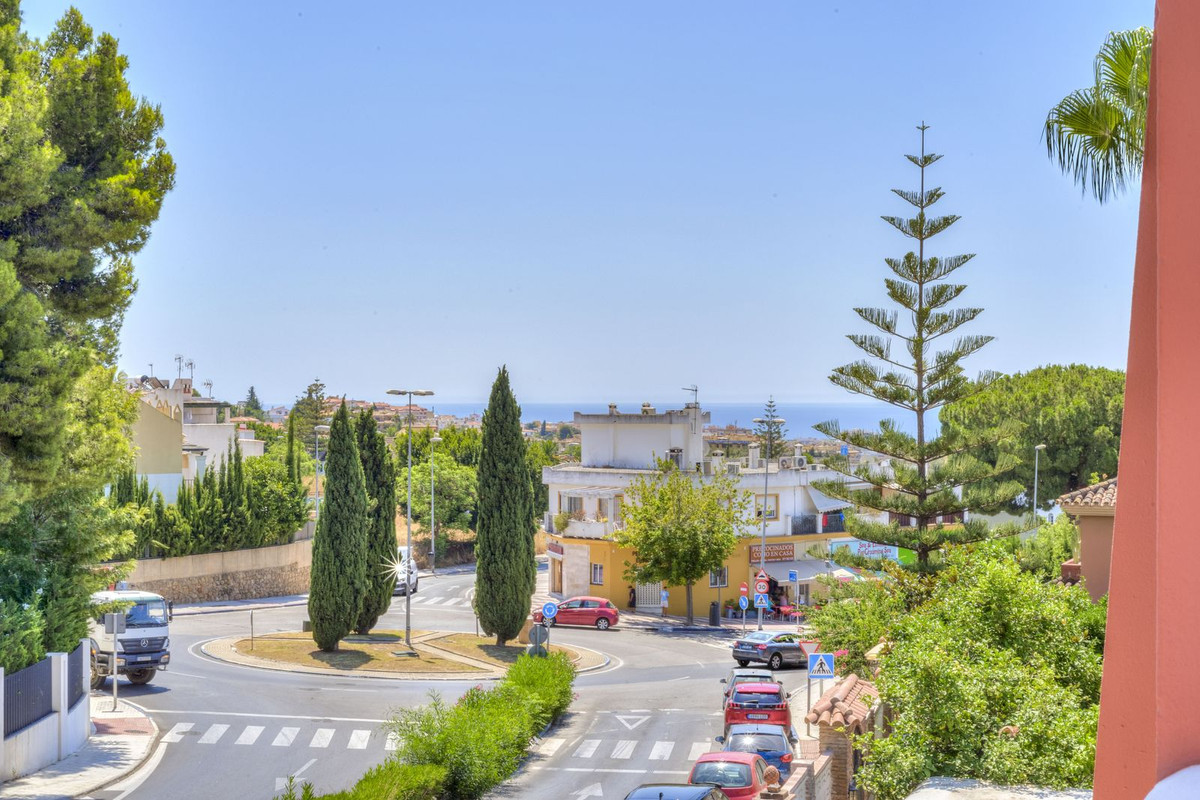 Se vende Villa - Chalet de 5 dormitorios en Costa Del Sol, Málaga, España
