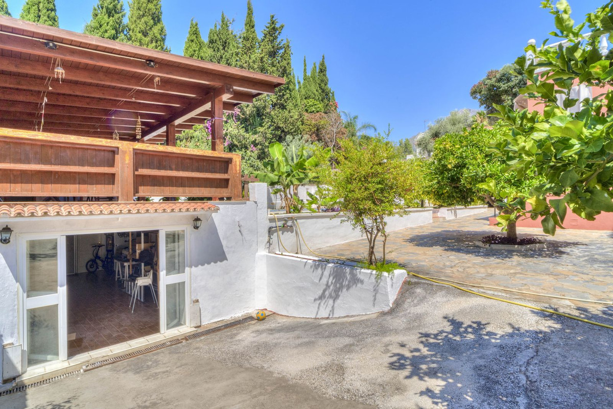 Se vende Villa - Chalet de 5 dormitorios en Costa Del Sol, Málaga, España