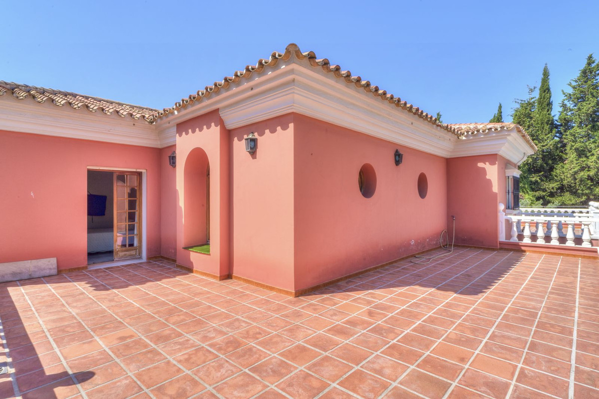 Se vende Villa - Chalet de 5 dormitorios en Costa Del Sol, Málaga, España