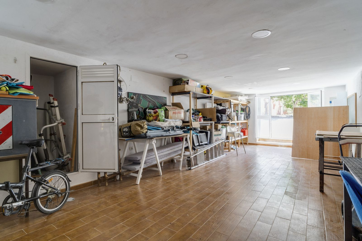 Se vende Villa - Chalet de 5 dormitorios en Costa Del Sol, Málaga, España