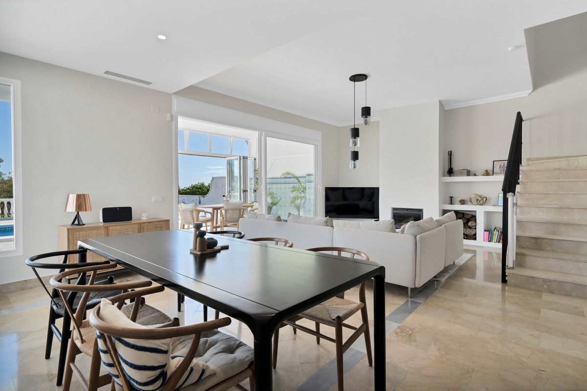 Se vende Pareada de 3 dormitorios en Costa Del Sol, Málaga, España