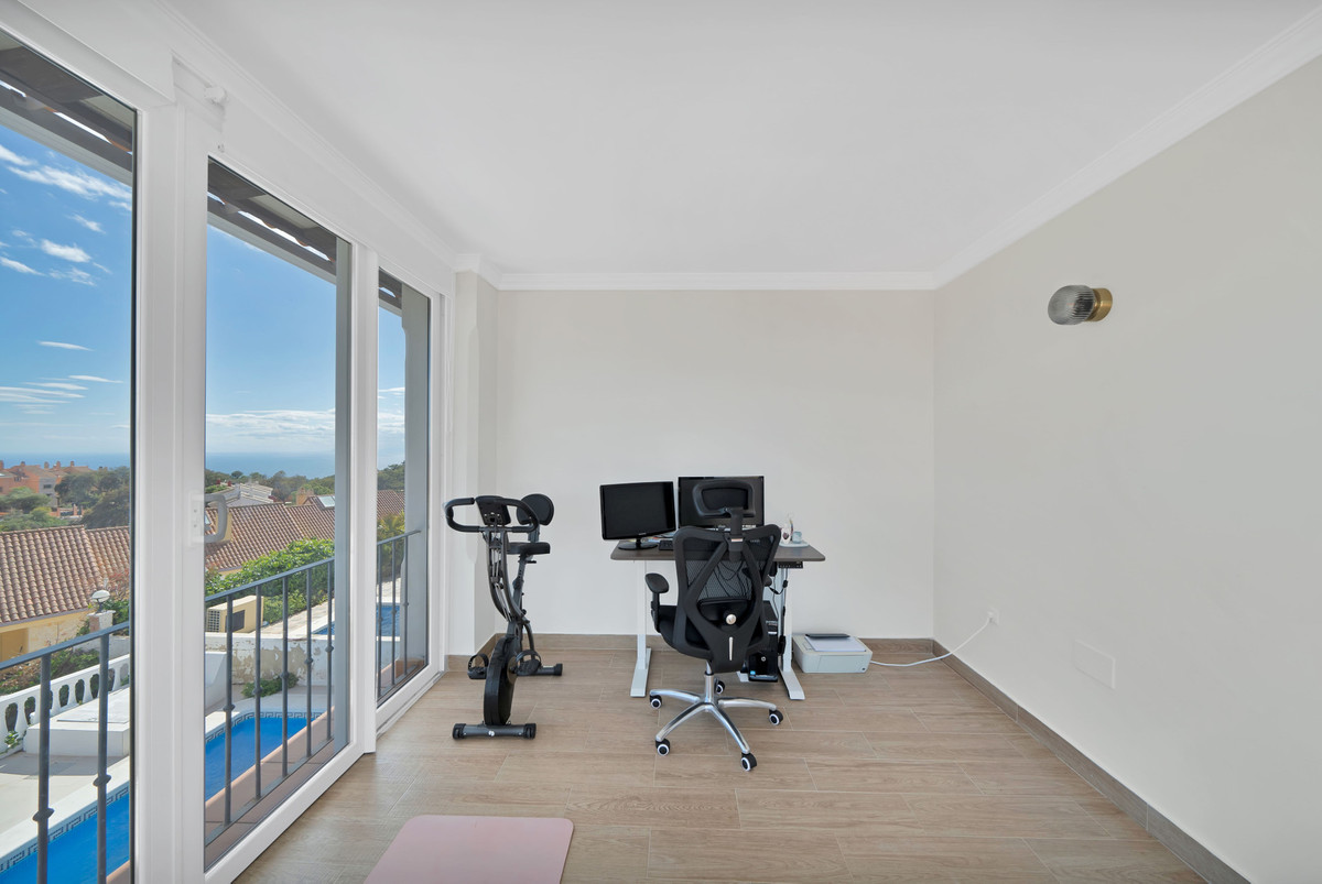 Se vende Pareada de 3 dormitorios en Costa Del Sol, Málaga, España