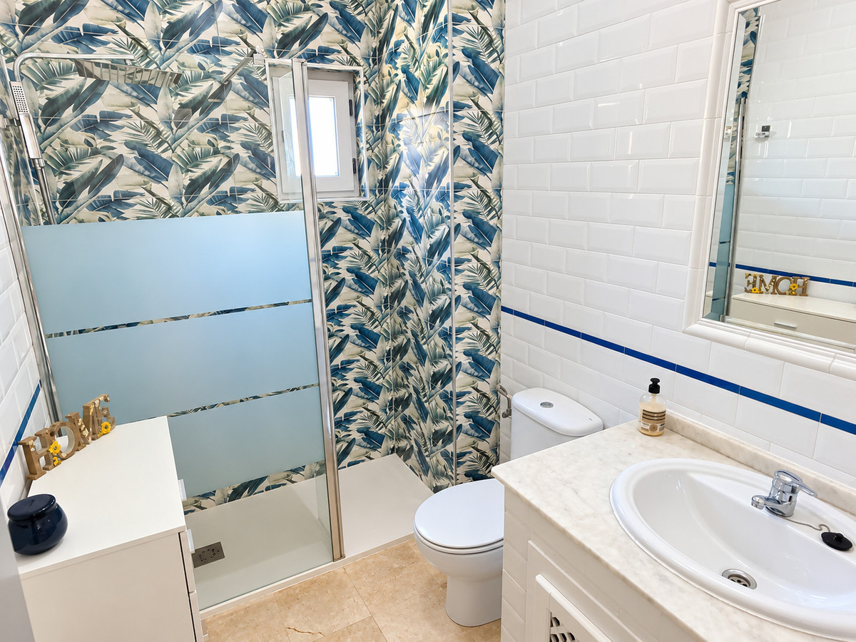 2 Bed Apartment for sale in La Finca Golf Costa Blanca, Alicante, Spain