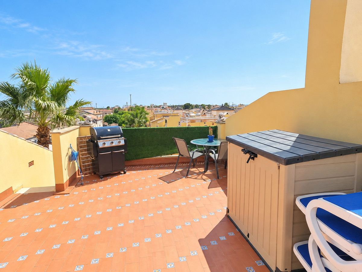 2 Bed Apartment for sale in La Finca Golf Costa Blanca, Alicante, Spain