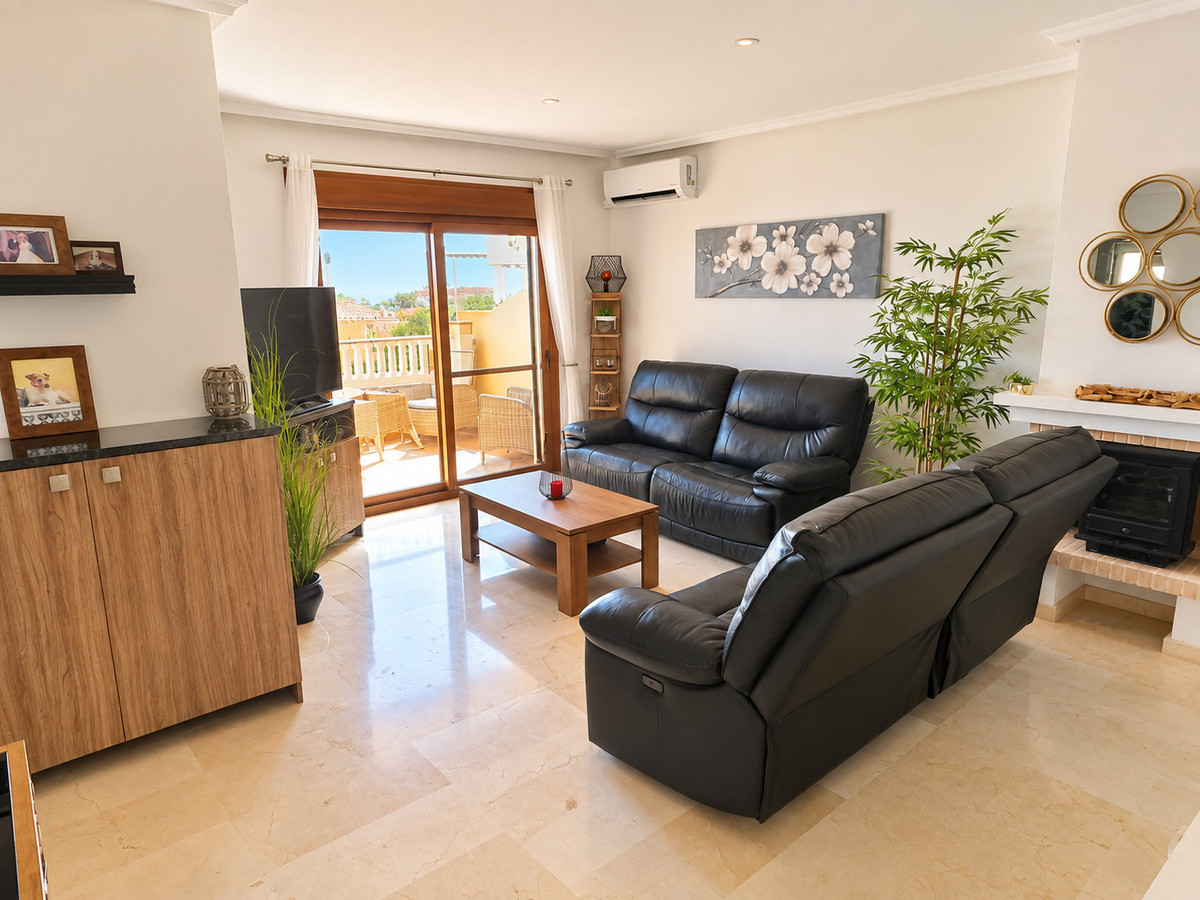 2 Bed Apartment for sale in La Finca Golf Costa Blanca, Alicante, Spain