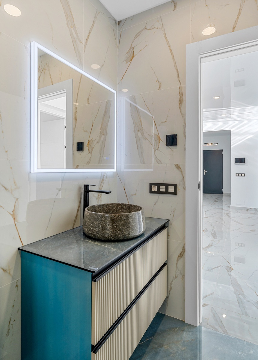 Se vende Villa - Chalet de 4 dormitorios en Costa Blanca, Alicante, España