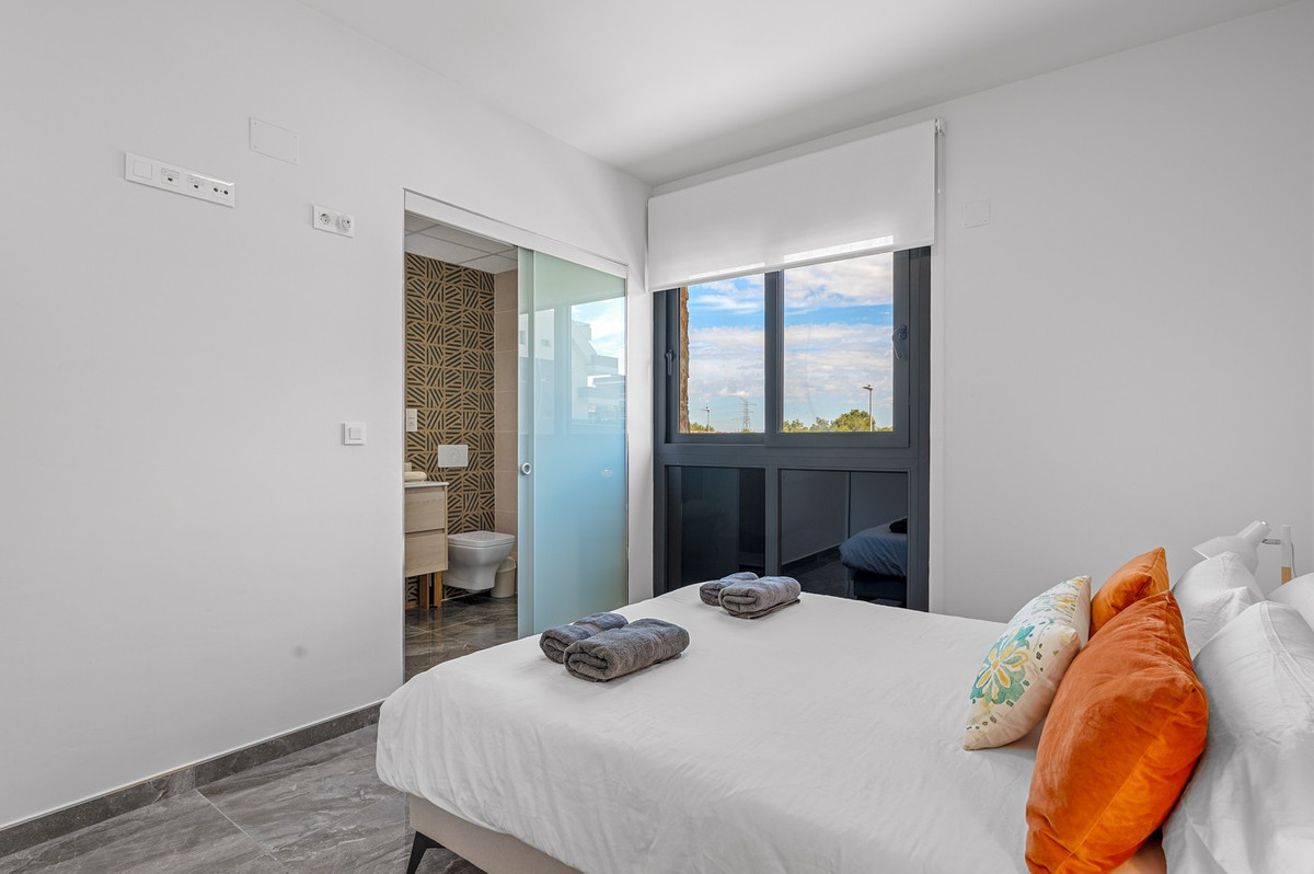 2 Bed Apartment for sale in Los Altos Costa Blanca, Alicante, Spain