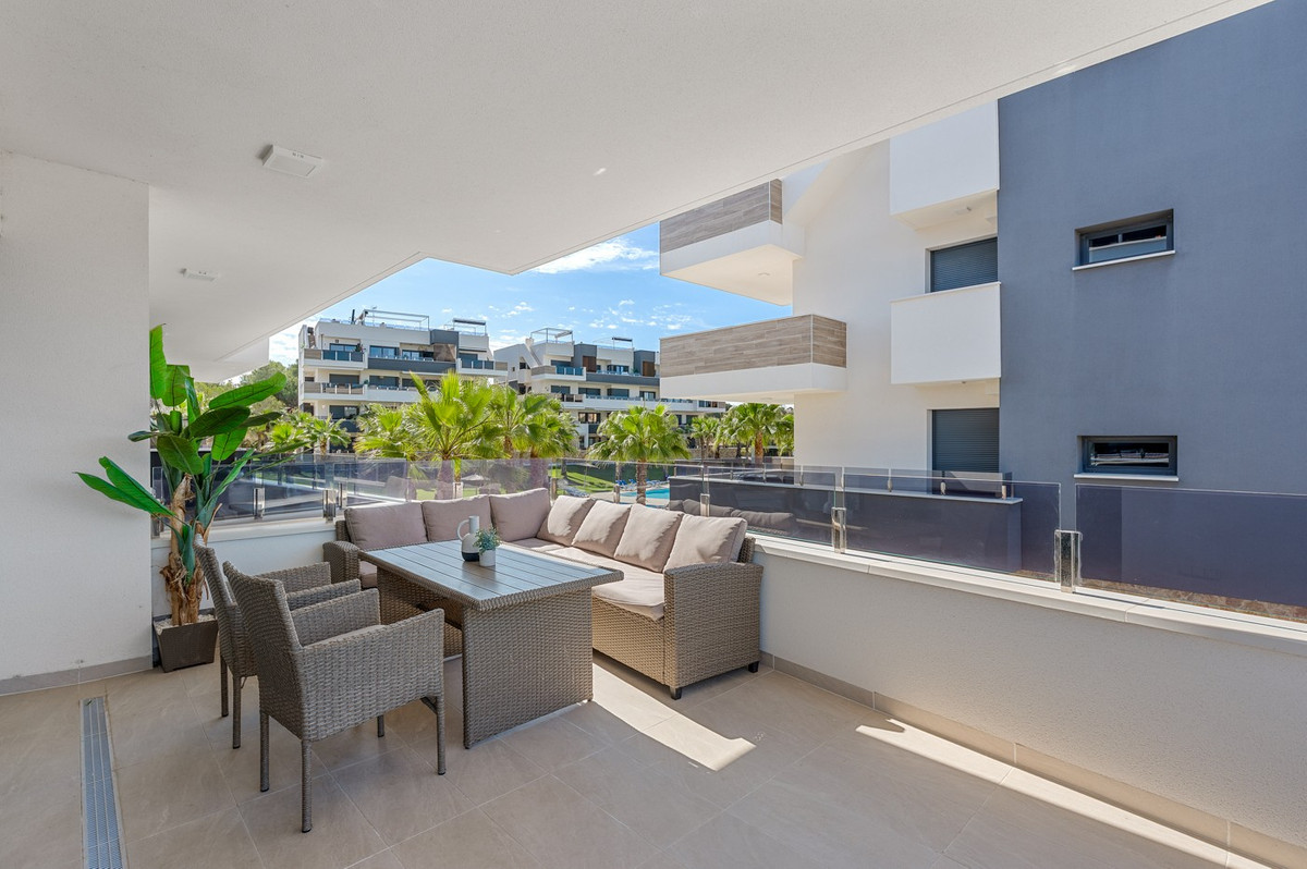 2 Bed Apartment for sale in Los Altos Costa Blanca, Alicante, Spain