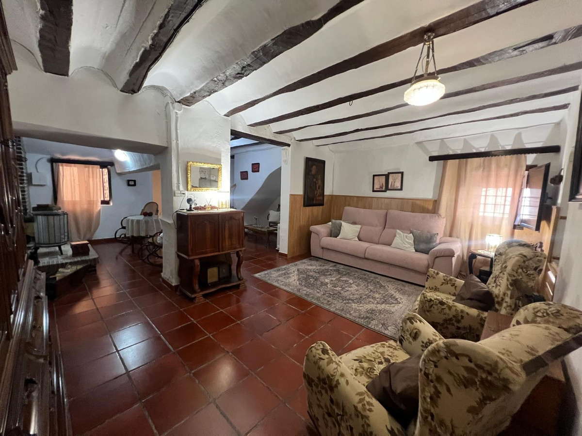 5 Bed Townhouse for sale in Jumilla Costa Calida, Murcia, Spain