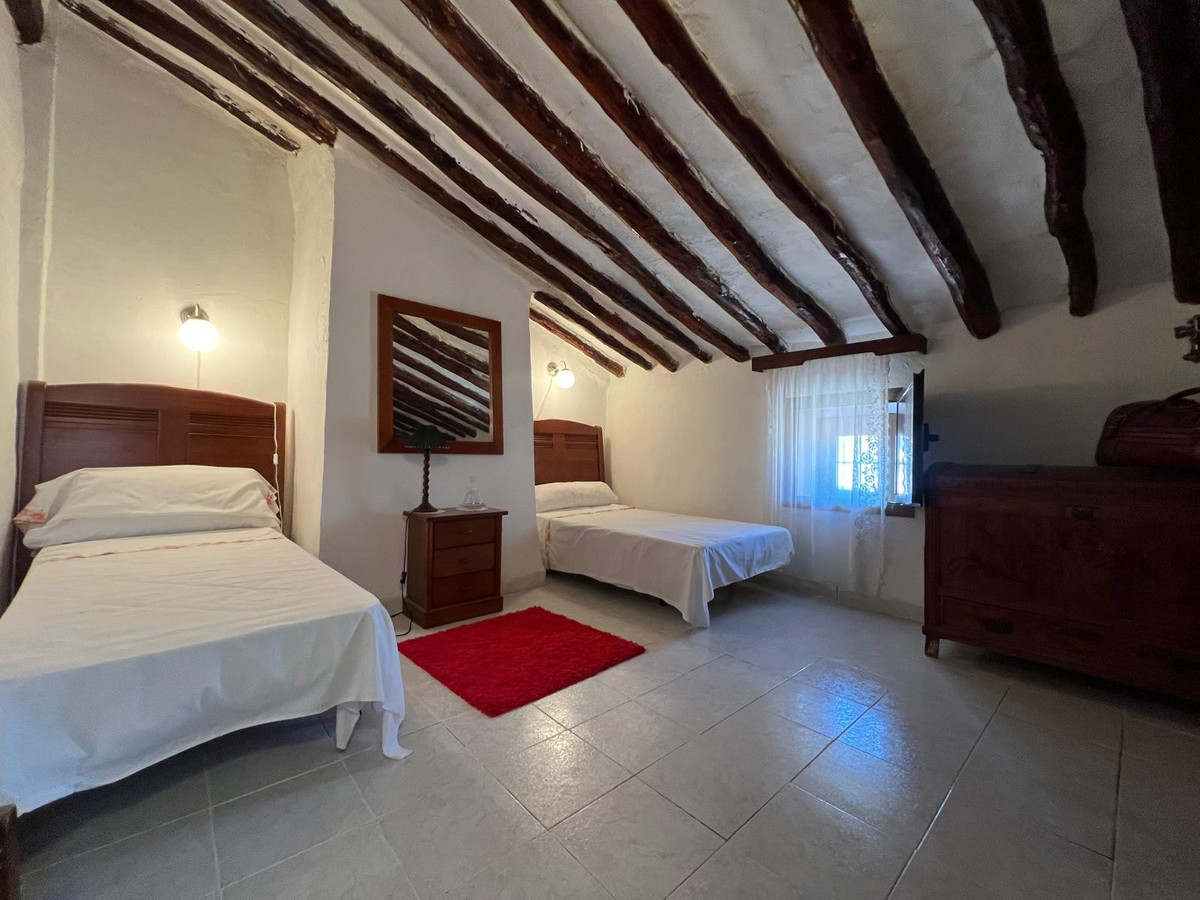 5 Bed Townhouse for sale in Jumilla Costa Calida, Murcia, Spain