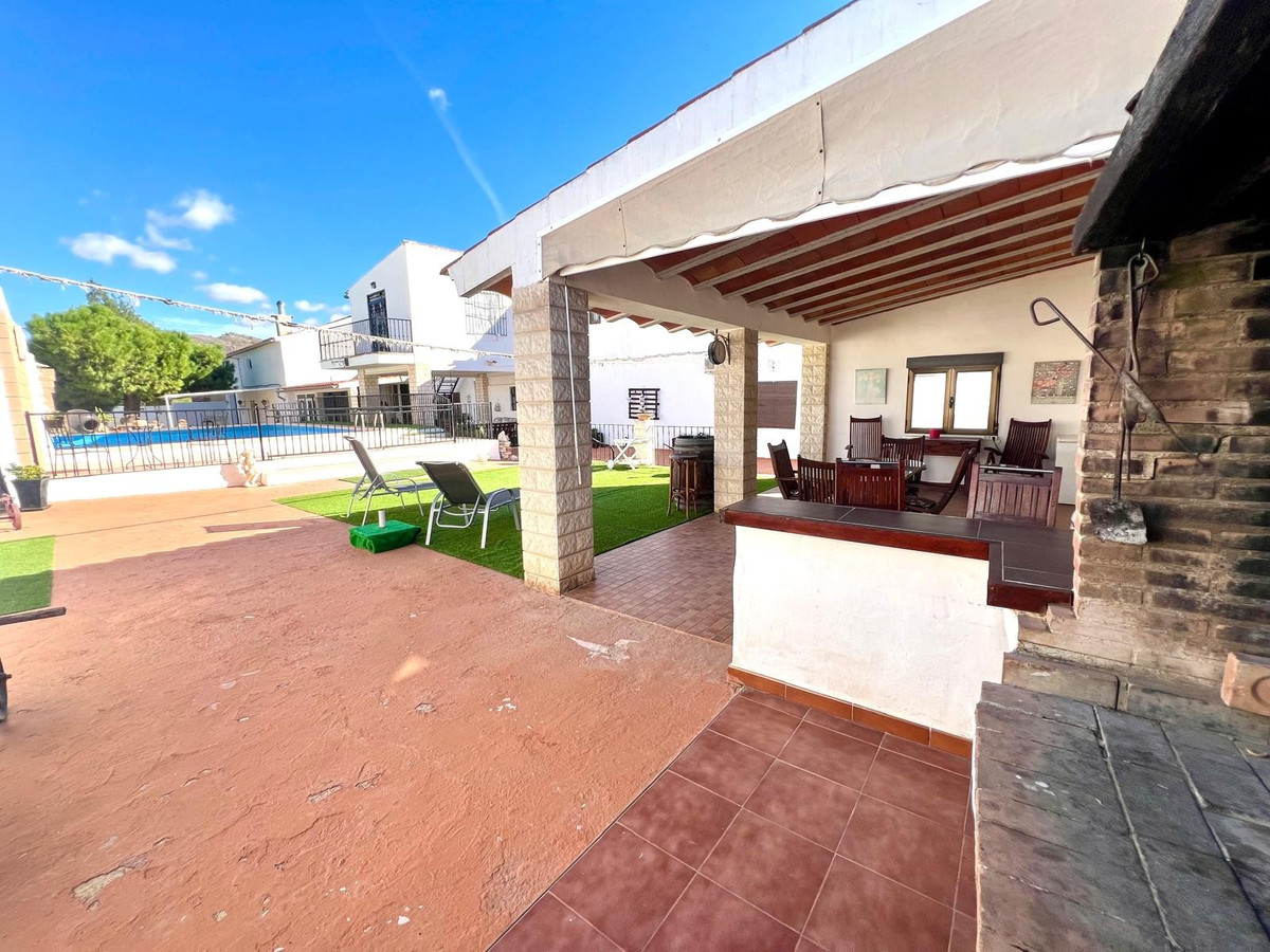 5 Bed Townhouse for sale in Jumilla Costa Calida, Murcia, Spain