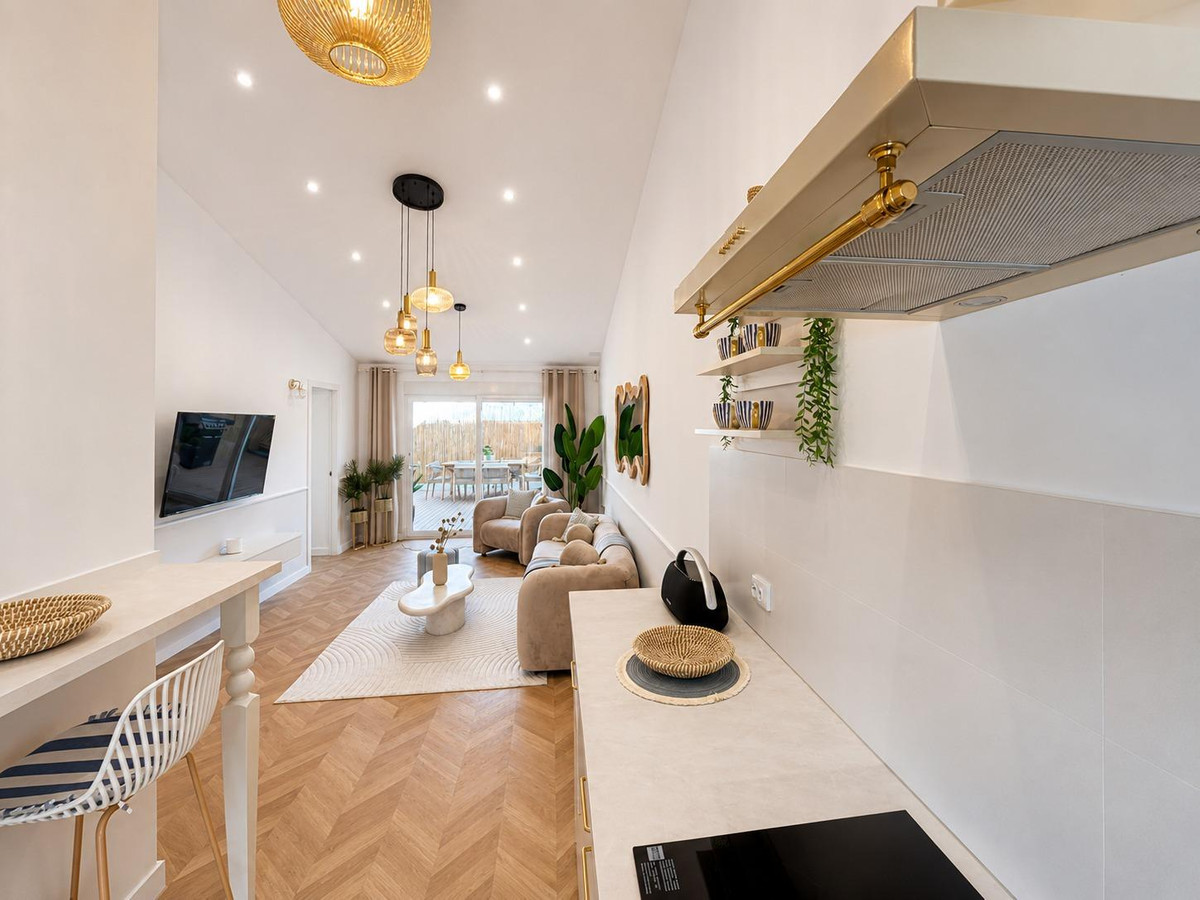 4 Bed Townhouse for sale in Punta Prima Costa Blanca, Alicante, Spain