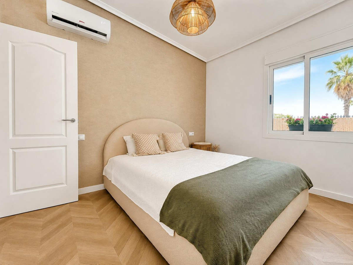 4 Bed Townhouse for sale in Punta Prima Costa Blanca, Alicante, Spain