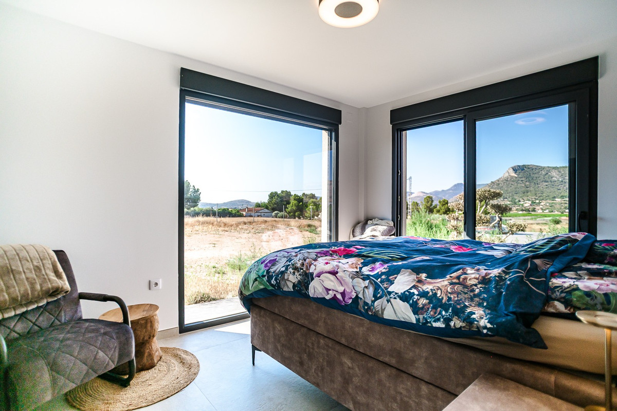 4 Bed Townhouse for sale in Aspe Costa Blanca, Alicante, Spain