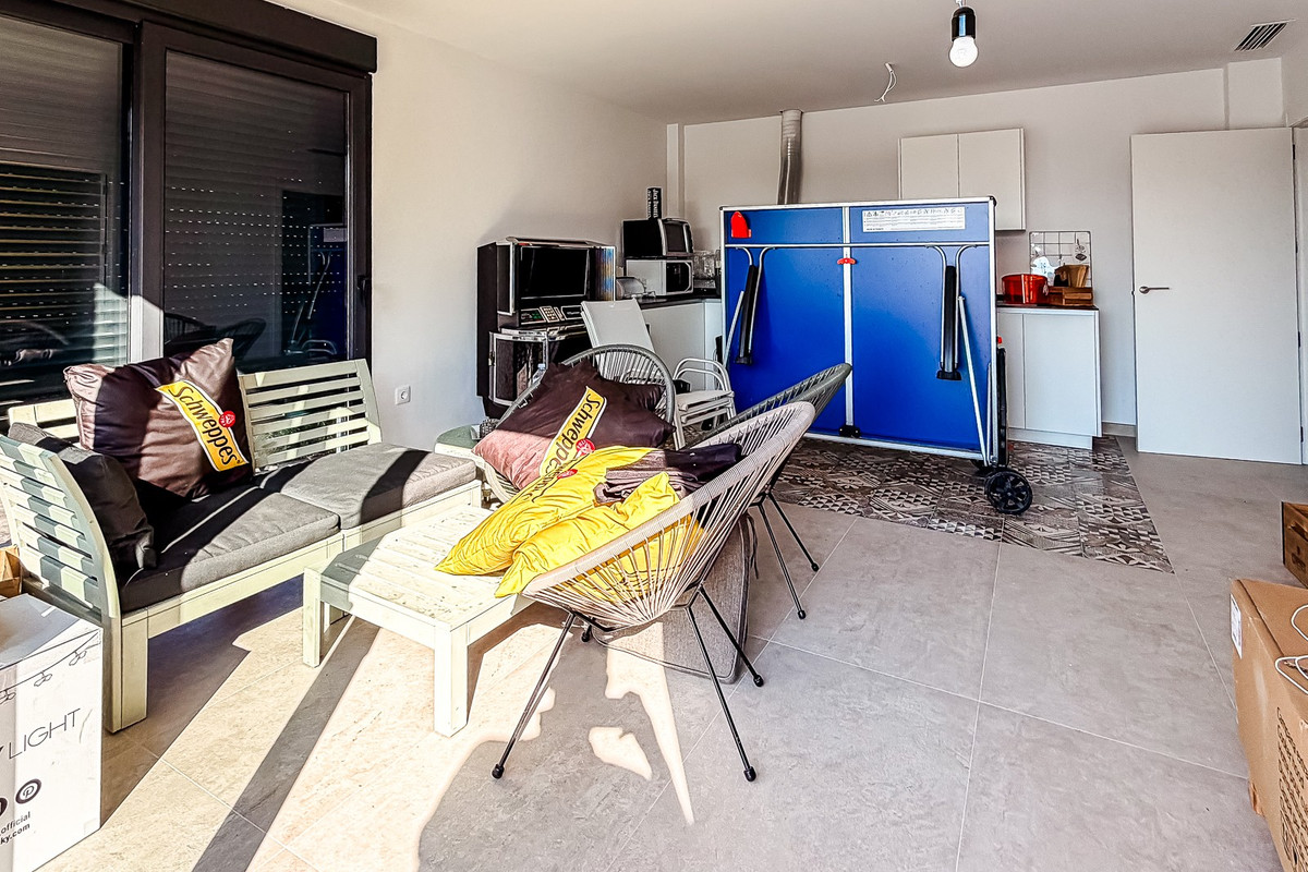4 Bed Townhouse for sale in Aspe Costa Blanca, Alicante, Spain