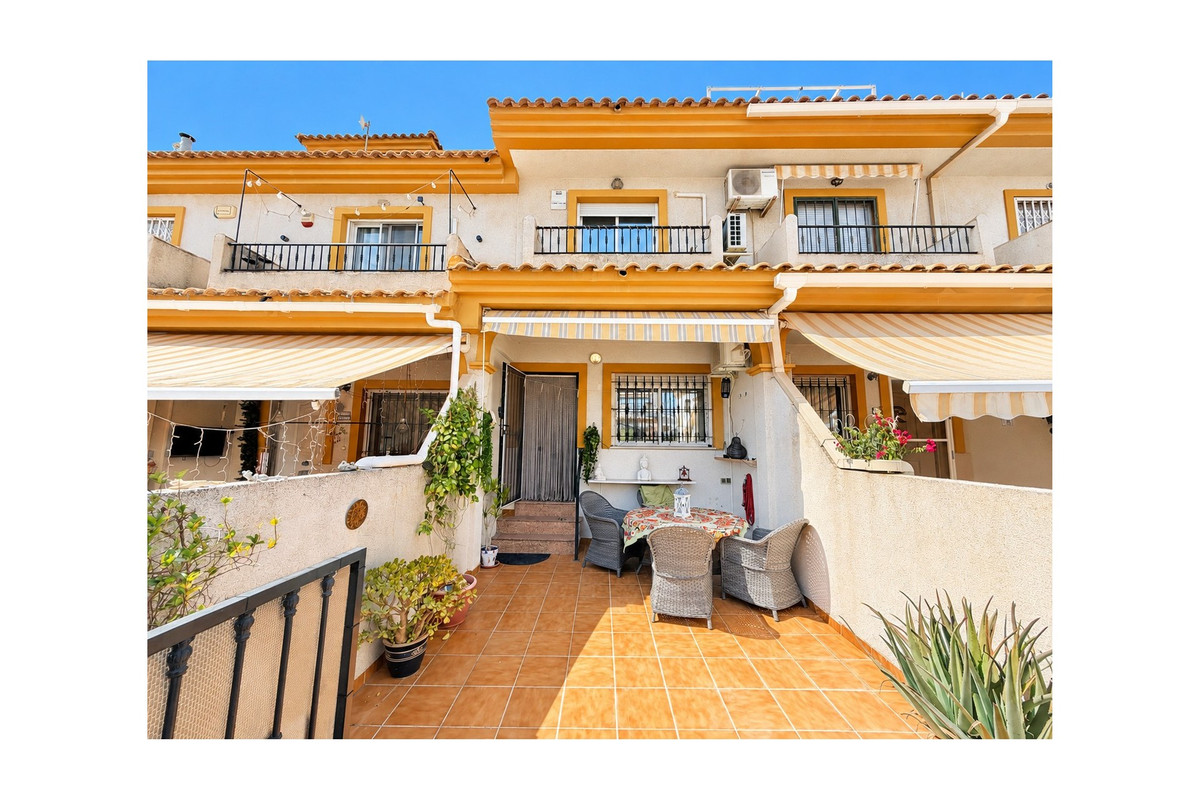 2 Bed Townhouse for sale in Daya Nueva Costa Blanca, Alicante, Spain