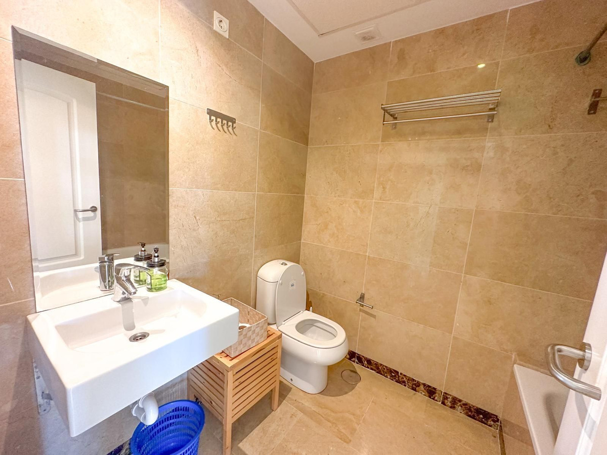 2 Bed Apartment for sale in La Alcaidesa Costa Del Sol, Cádiz, Spain