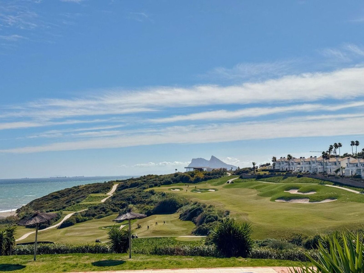2 Bed Apartment for sale in La Alcaidesa Costa Del Sol, Cádiz, Spain
