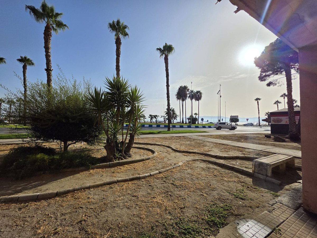 Se vende Apartamento en Planta Última de 3 dormitorios en Costa Del Sol, Cadiz, España