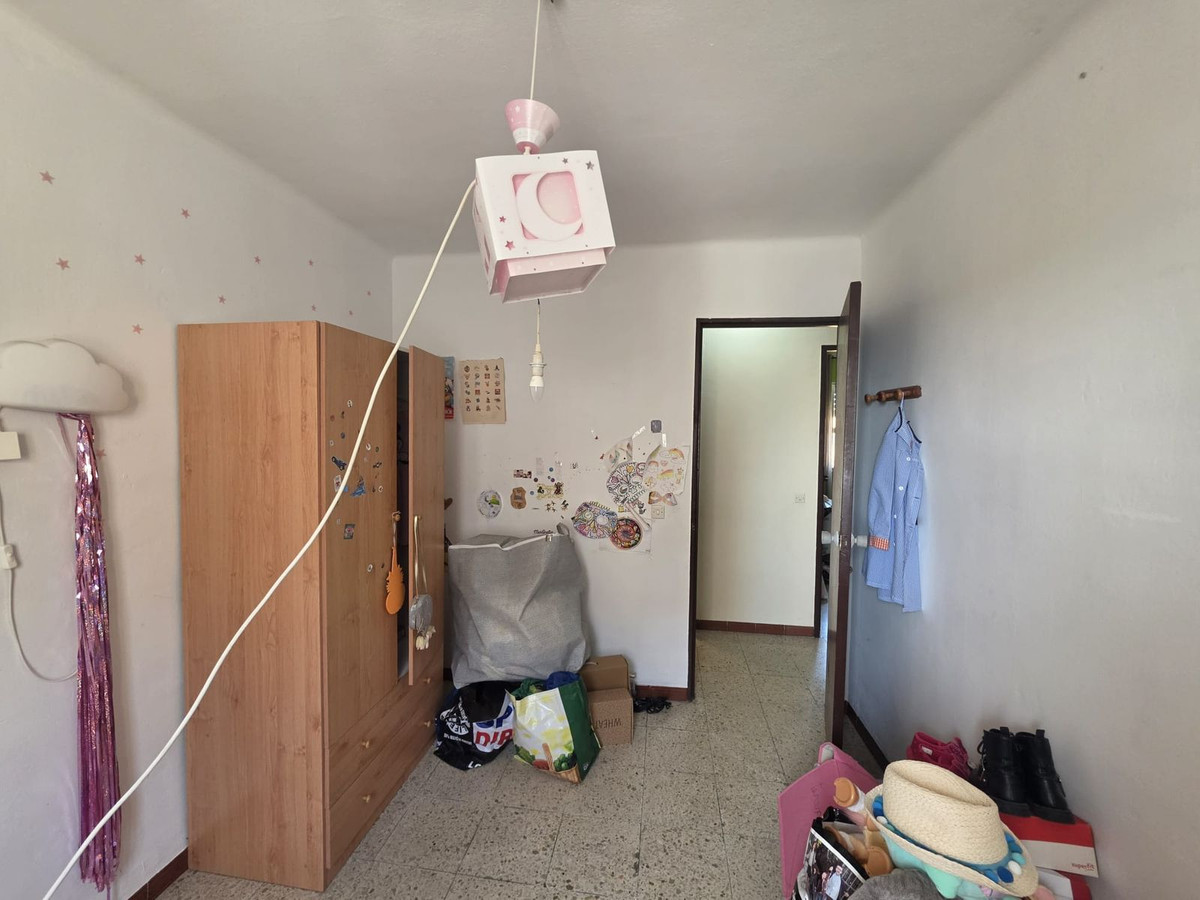 Se vende Apartamento en Planta Última de 3 dormitorios en Costa Del Sol, Cadiz, España