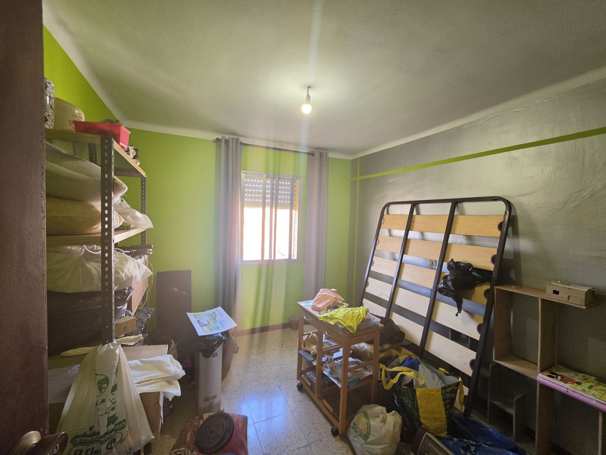 Se vende Apartamento en Planta Última de 3 dormitorios en Costa Del Sol, Cadiz, España