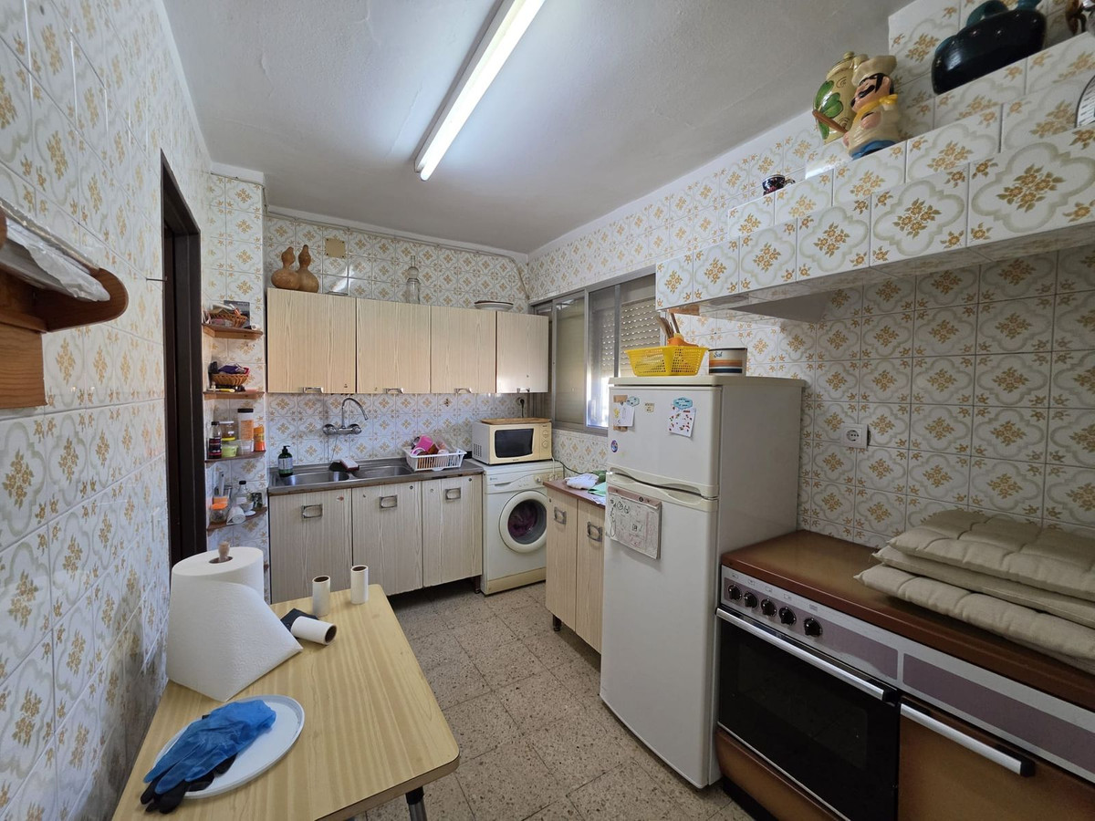 Se vende Apartamento en Planta Última de 3 dormitorios en Costa Del Sol, Cadiz, España