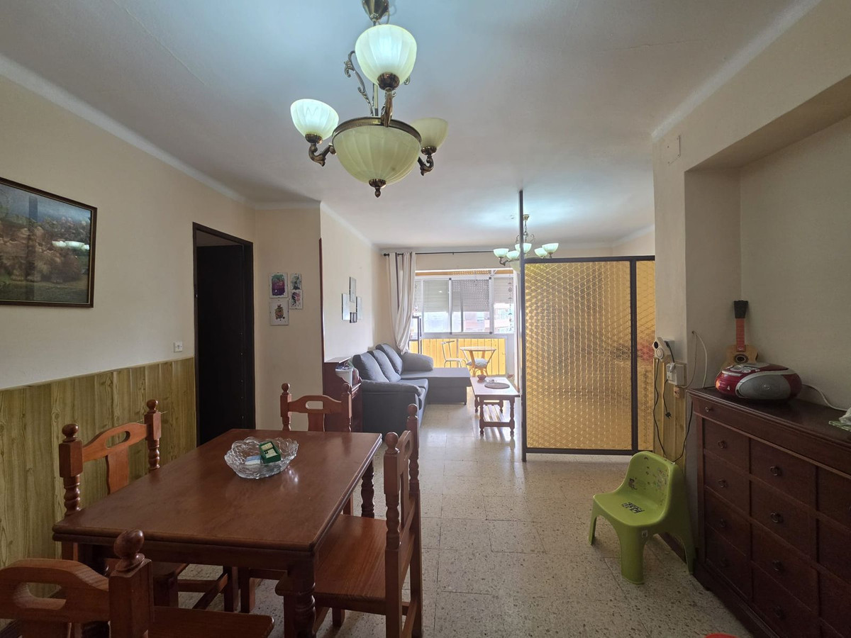Se vende Apartamento en Planta Última de 3 dormitorios en Costa Del Sol, Cadiz, España