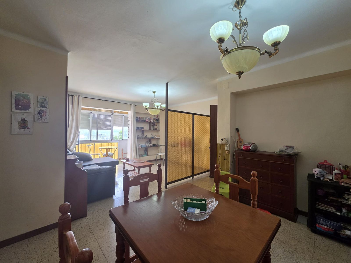 Se vende Apartamento en Planta Última de 3 dormitorios en Costa Del Sol, Cadiz, España