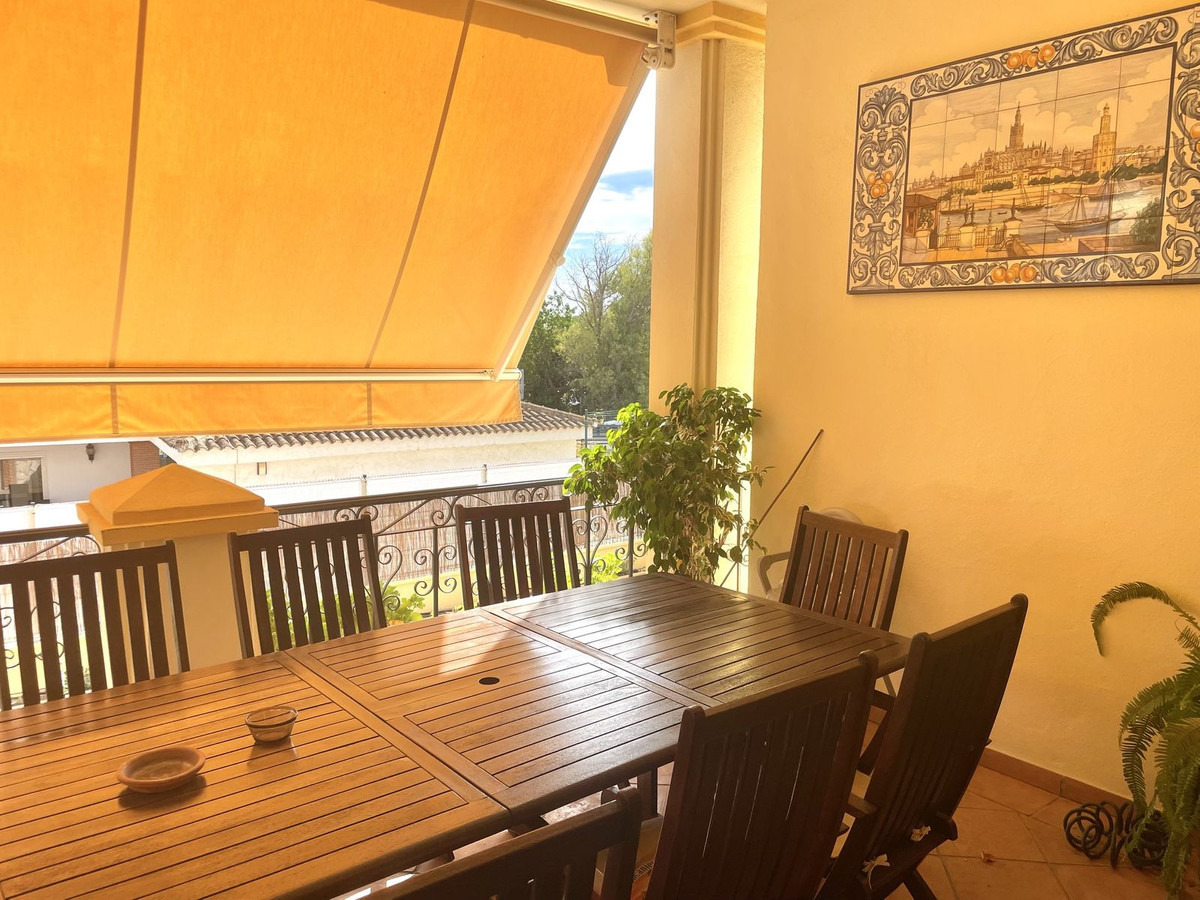 Se vende Villa - Chalet de 5 dormitorios en Costa Del Sol, Málaga, España