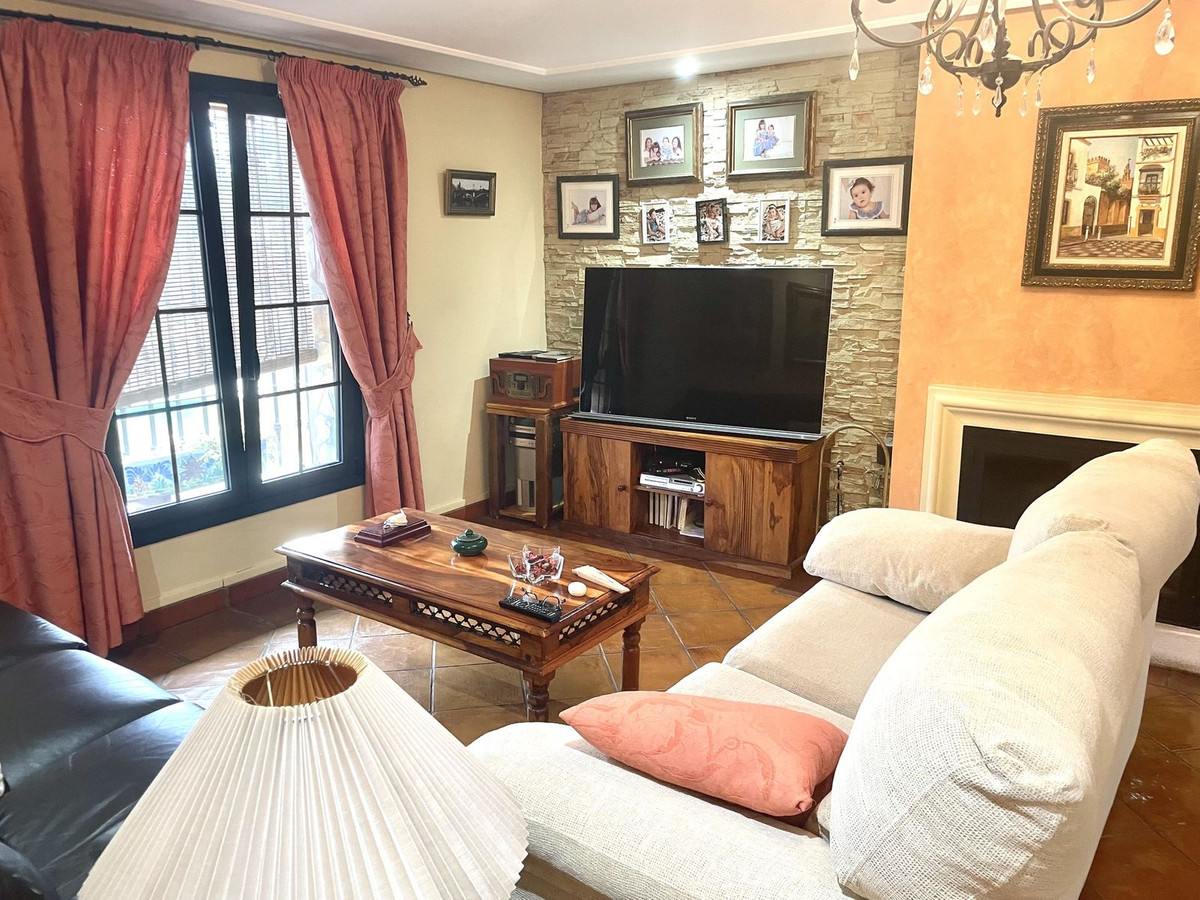 Se vende Villa - Chalet de 5 dormitorios en Costa Del Sol, Málaga, España