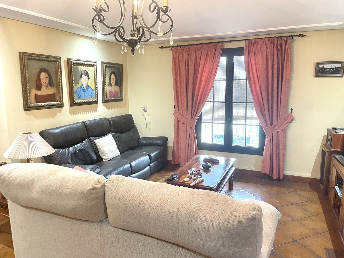 Se vende Villa - Chalet de 5 dormitorios en Costa Del Sol, Málaga, España