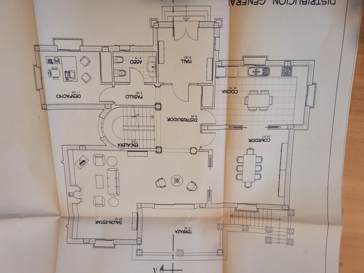 Se vende Villa - Chalet de 5 dormitorios en Costa Del Sol, Málaga, España