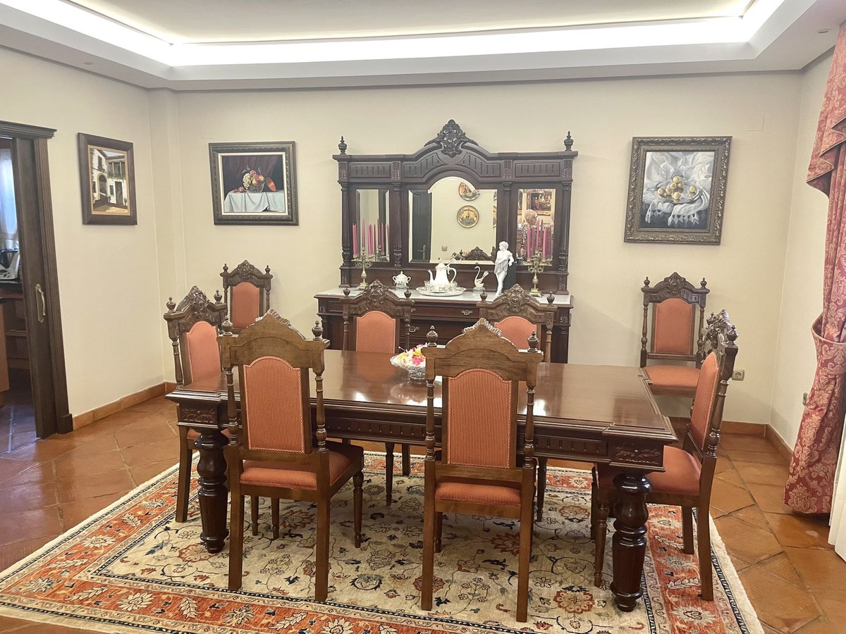 Se vende Villa - Chalet de 5 dormitorios en Costa Del Sol, Málaga, España