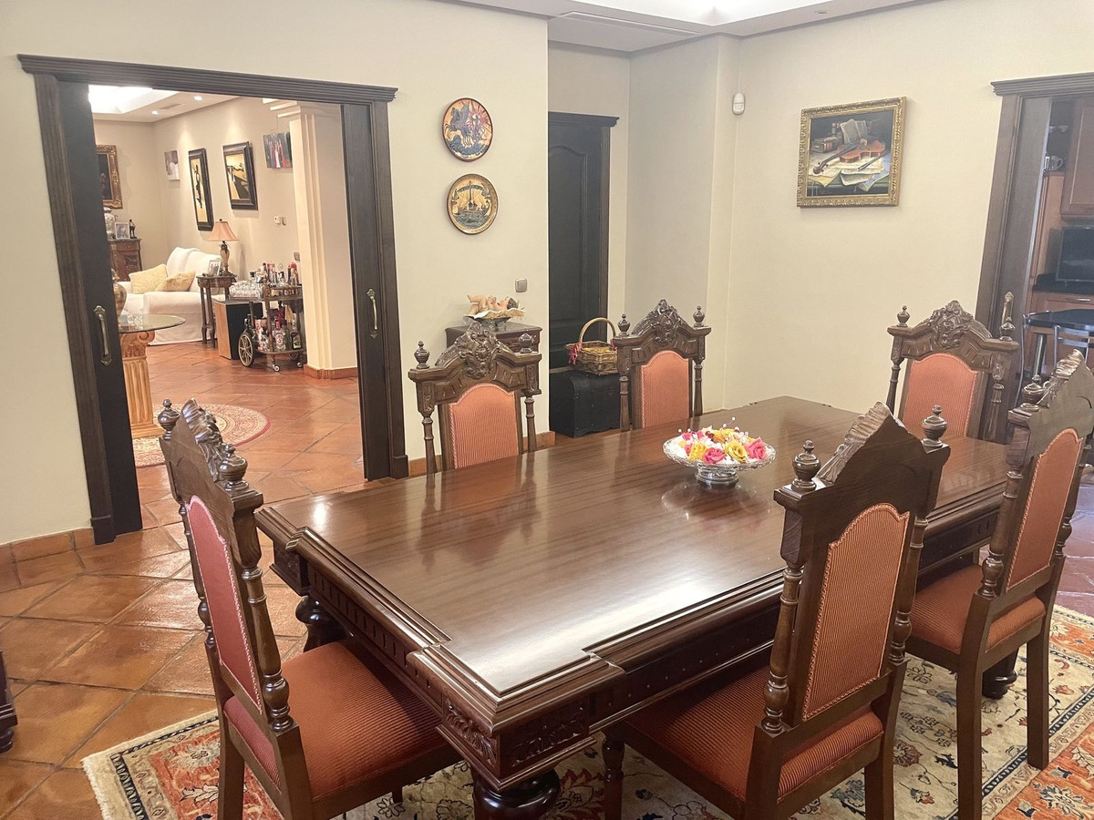 Se vende Villa - Chalet de 5 dormitorios en Costa Del Sol, Málaga, España