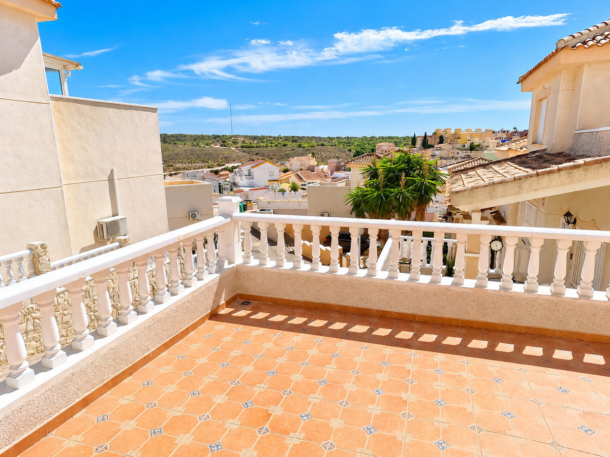 Se vende Villa - Chalet de 3 dormitorios en Costa Blanca, Alicante, España